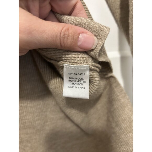 Jodifl Women’s Size Small Oversized Dolman Style Tan Beige Brown Thin Sweater - Picture 5 of 6